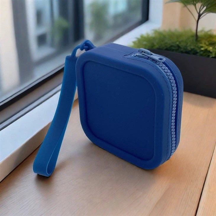 coin purse dark blue